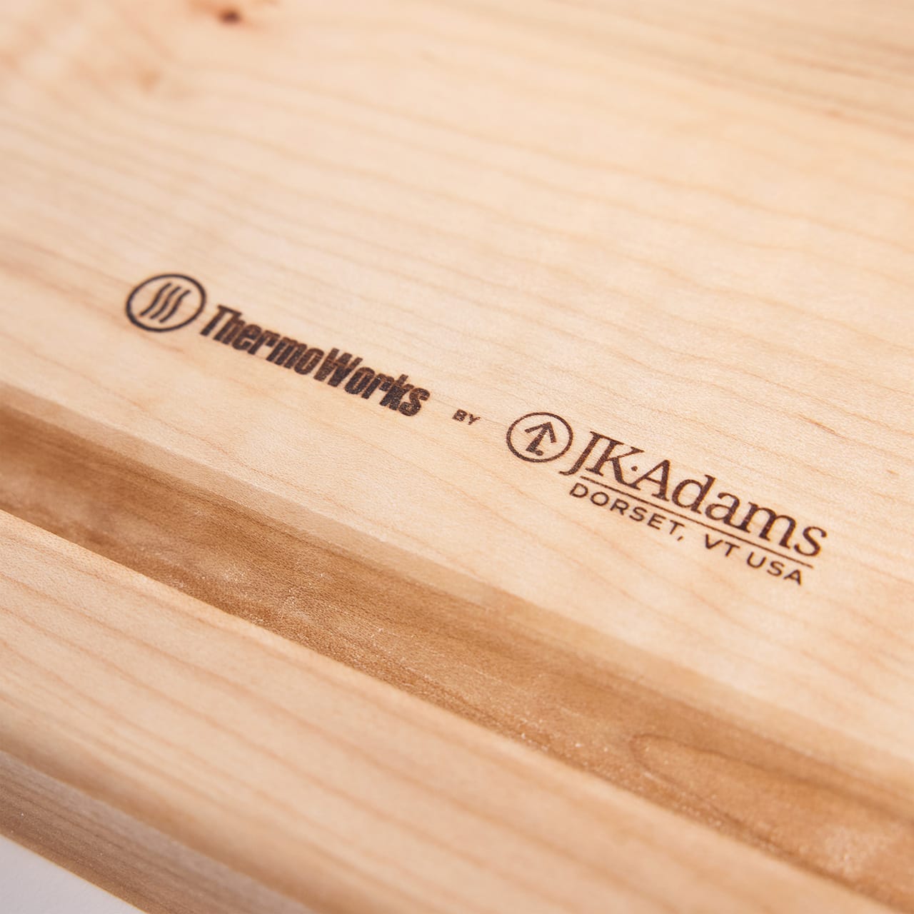 Carving-Board-maple-carving-board-thermoworks-x-j-k-adams-g011.jpg